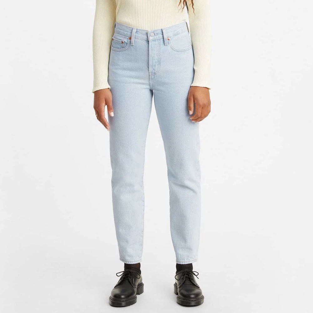 Levi's Womens Wedgie Icon Fit Light Wash denim